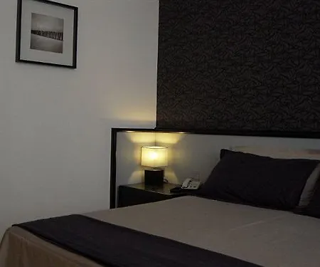 Iq 4* מילאנו