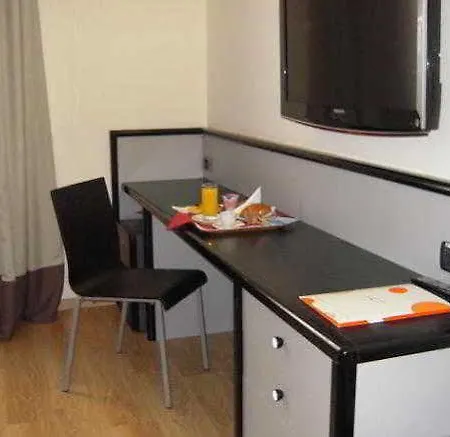 Hotel Iq